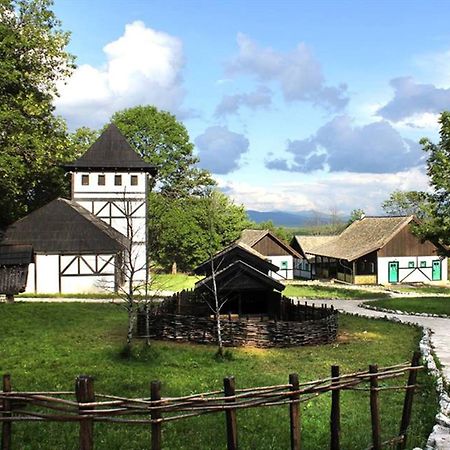 Farm Stay Cardaklije Kulen Vakuf Ngoại thất bức ảnh