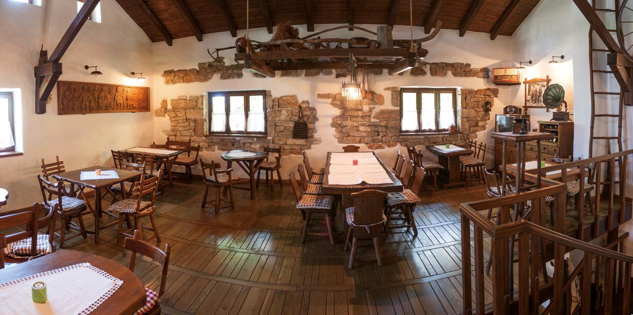 Farm Stay Cardaklije Kulen Vakuf Ngoại thất bức ảnh